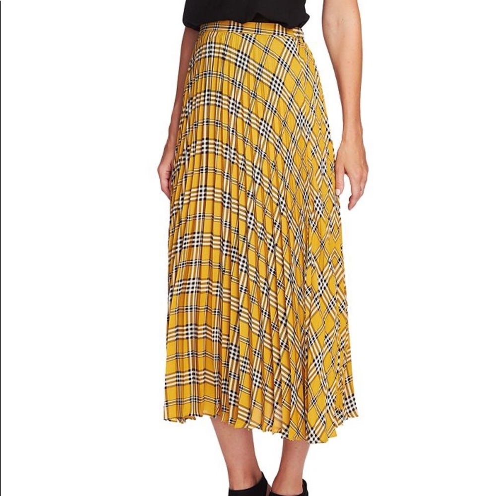 PLAID PLEATED MIDI SKIRT